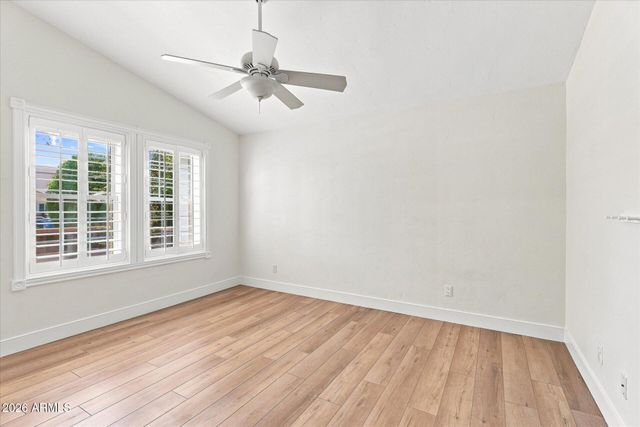 804 E MYRTLE Avenue, Phoenix, AZ 85020