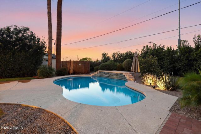 804 E MYRTLE Avenue, Phoenix, AZ 85020