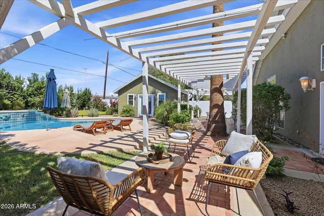 804 E MYRTLE Avenue, Phoenix, AZ 85020