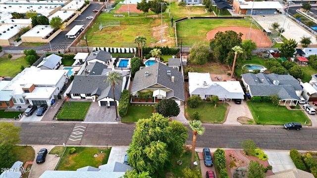 804 E MYRTLE Avenue, Phoenix, AZ 85020