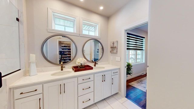 5039 N MILKWEED TRAIL, Appleton, WI 54913