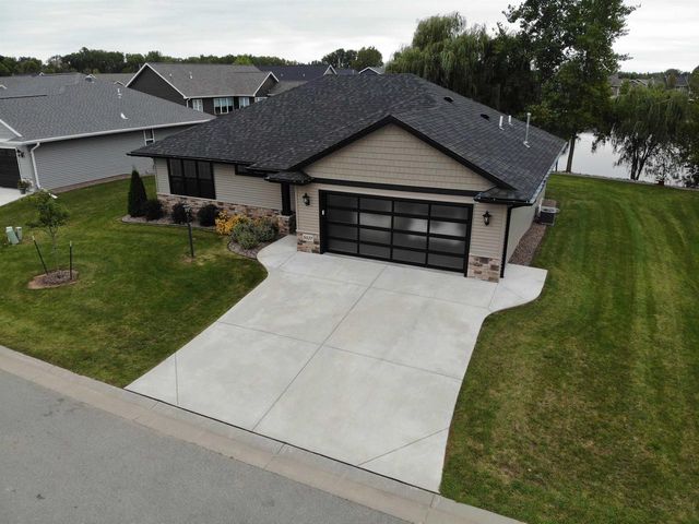 5039 N MILKWEED TRAIL, Appleton, WI 54913