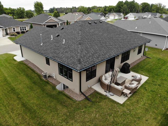 5039 N MILKWEED TRAIL, Appleton, WI 54913