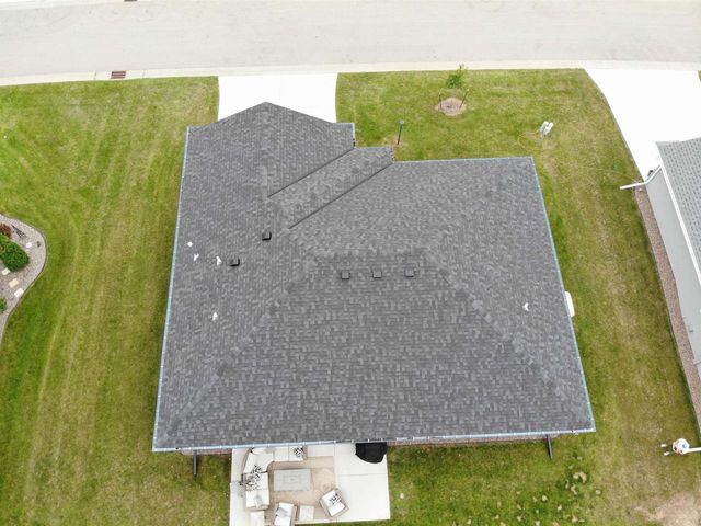 5039 N MILKWEED TRAIL, Appleton, WI 54913