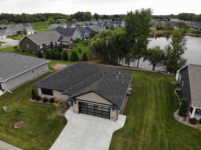 5039 N MILKWEED TRAIL, Appleton, WI 54913