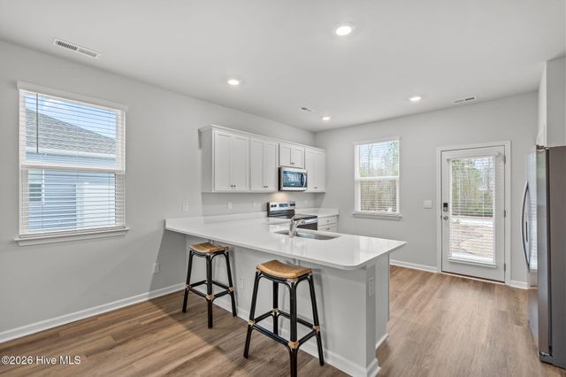 300 N Atlantic Avenue, Wilmington, NC 28411