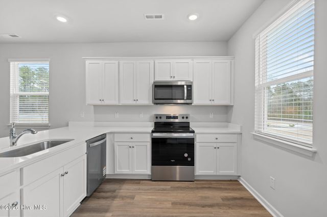 300 N Atlantic Avenue, Wilmington, NC 28411