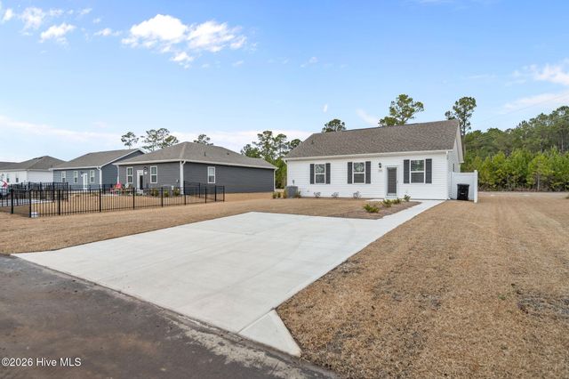 300 N Atlantic Avenue, Wilmington, NC 28411