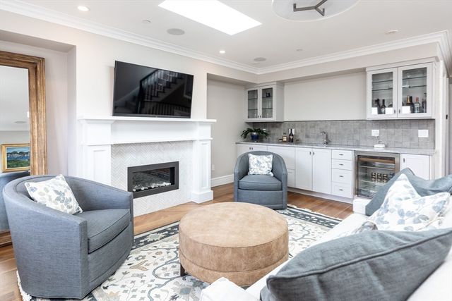 196 West Brookline Street 2, Boston, MA 02118