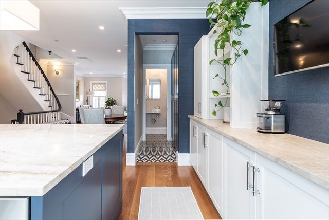 196 West Brookline Street 2, Boston, MA 02118