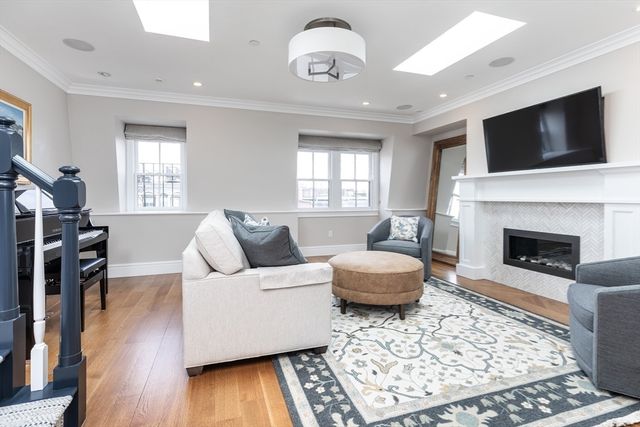 196 West Brookline Street 2, Boston, MA 02118