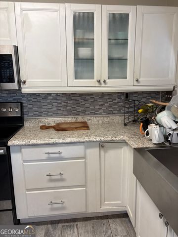 280 Winding River Road E E, Atlanta, GA 30350