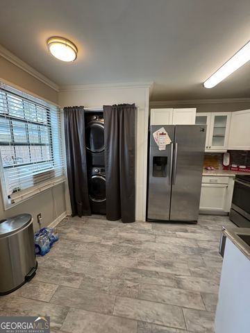 280 Winding River Road E E, Atlanta, GA 30350