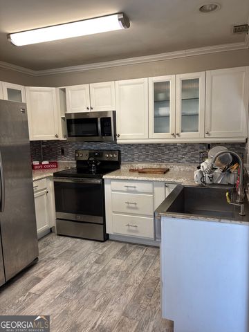 280 Winding River Road E E, Atlanta, GA 30350