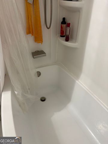 280 Winding River Road E E, Atlanta, GA 30350