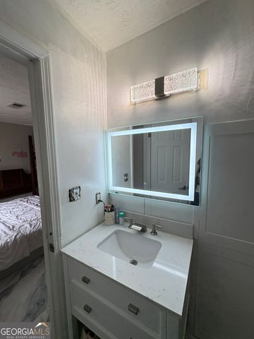 280 Winding River Road E E, Atlanta, GA 30350