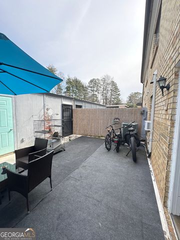 280 Winding River Road E E, Atlanta, GA 30350