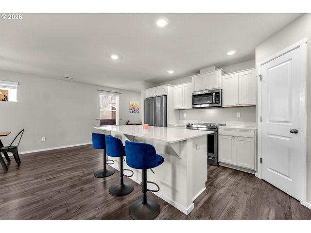 2936 N 3RD Way, Ridgefield, WA 98642