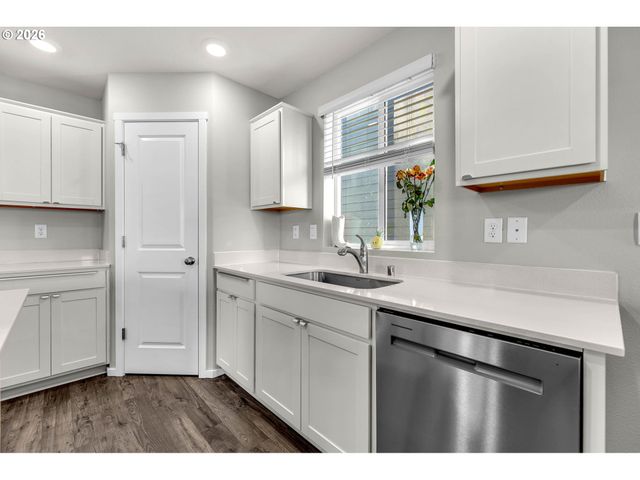 2936 N 3RD Way, Ridgefield, WA 98642