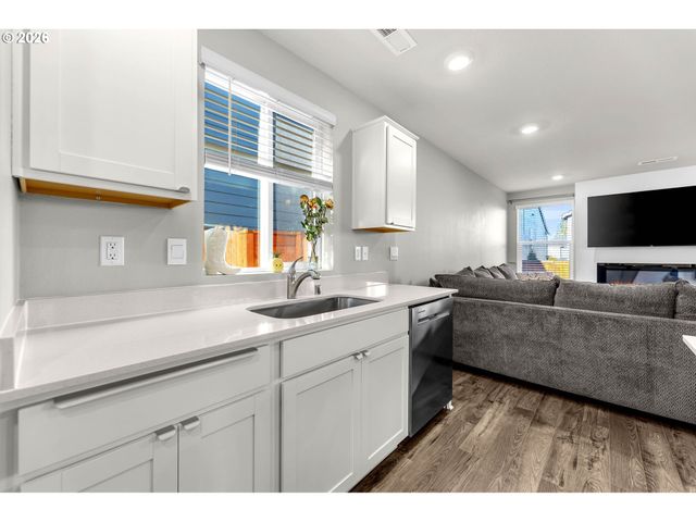 2936 N 3RD Way, Ridgefield, WA 98642