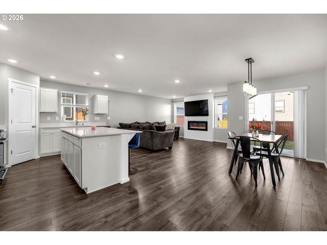 2936 N 3RD Way, Ridgefield, WA 98642