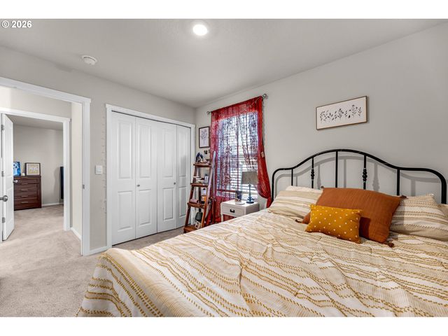 2936 N 3RD Way, Ridgefield, WA 98642