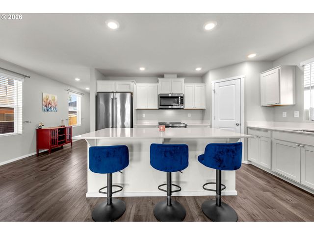 2936 N 3RD Way, Ridgefield, WA 98642