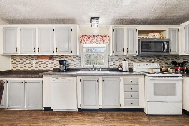 134 Walter Lane, Waco, KY 40385