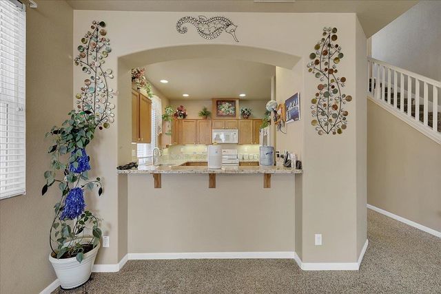 1690 Barrington Dr, Yuba City, CA 95993
