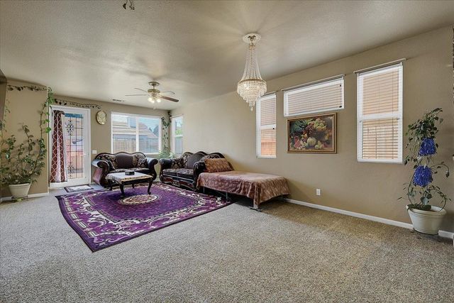 1690 Barrington Dr, Yuba City, CA 95993