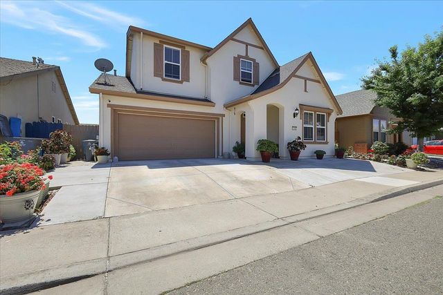 1690 Barrington Dr, Yuba City, CA 95993