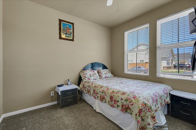 1690 Barrington Dr, Yuba City, CA 95993