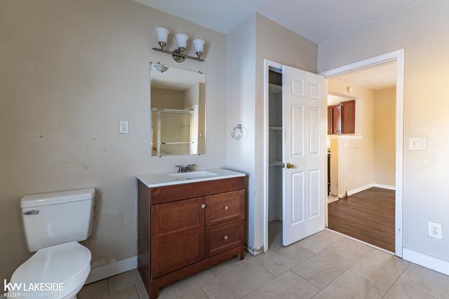 8152 Millis Street, Shelby Twp, MI 48317