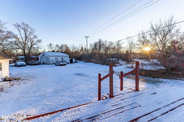 8152 Millis Street, Shelby Twp, MI 48317