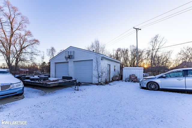 8152 Millis Street, Shelby Twp, MI 48317