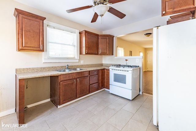 8152 Millis Street, Shelby Twp, MI 48317