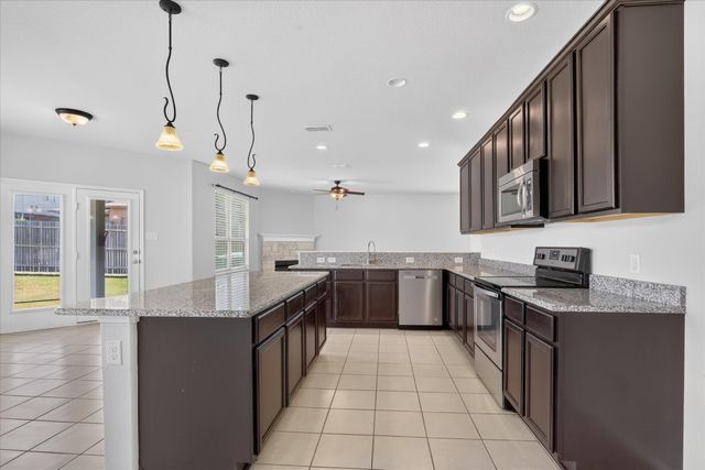 3513 Seaside Drive, Denton, TX 76208