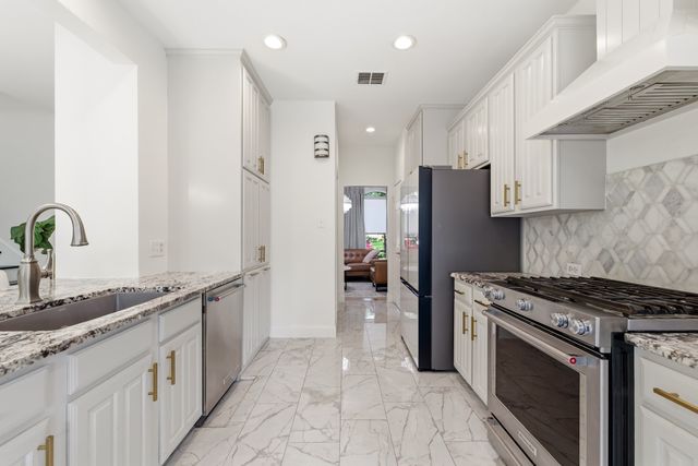 617 Claremont Court, Coppell, TX 75019