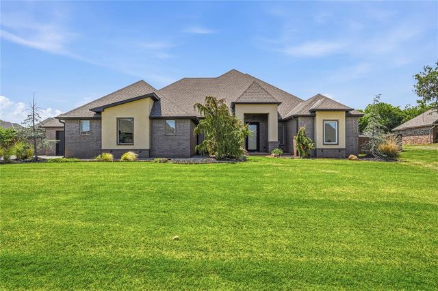 1103 Riata Road, Tuttle, OK 73089