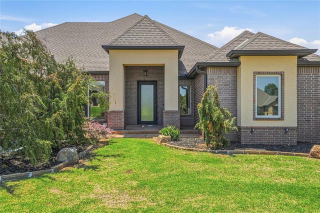 1103 Riata Road, Tuttle, OK 73089