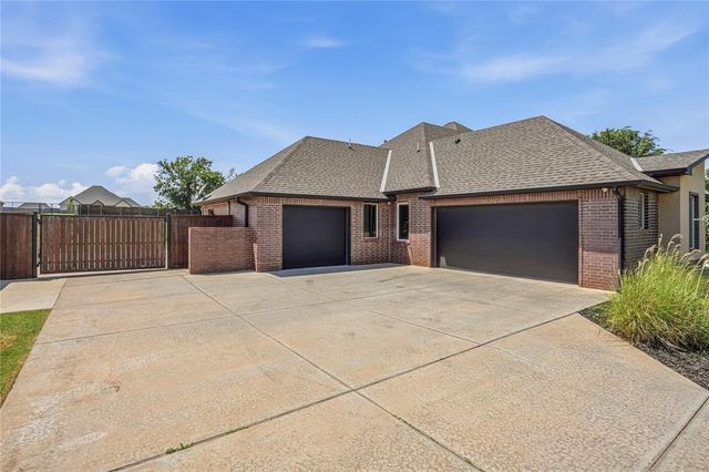 1103 Riata Road, Tuttle, OK 73089