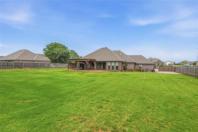 1103 Riata Road, Tuttle, OK 73089