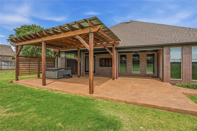 1103 Riata Road, Tuttle, OK 73089