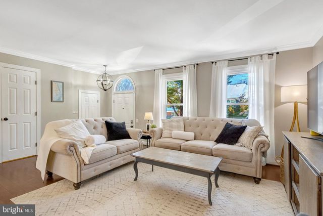 6502 MILVA LN, Springfield, VA 22150