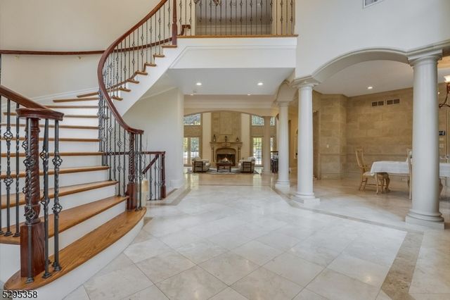 7 Cobblefield Rd, Mendham Twp., NJ 07945