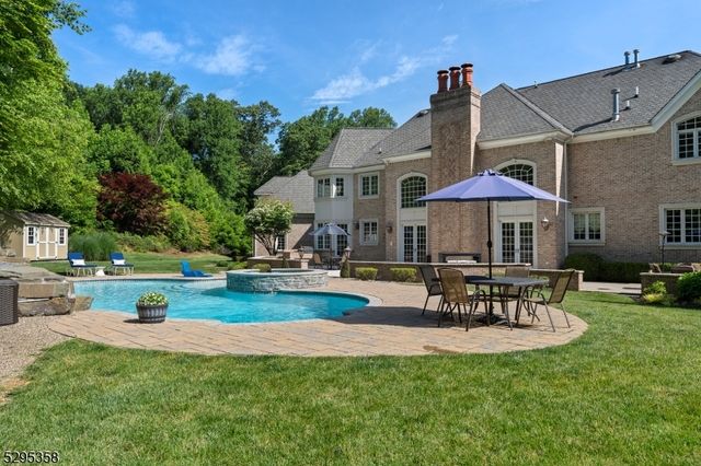 7 Cobblefield Rd, Mendham Twp., NJ 07945
