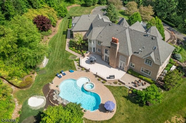 7 Cobblefield Rd, Mendham Twp., NJ 07945