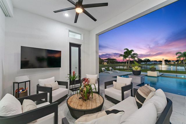 20124 SE Bridgewater Drive, Jupiter, FL 33458