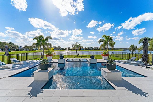 20124 SE Bridgewater Drive, Jupiter, FL 33458