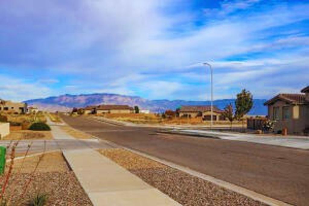 6535 Vista Del Prado Road NW, Albuquerque, NM 87120